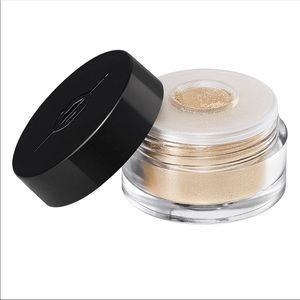 Make Up For Ever “Star Lit” powder.